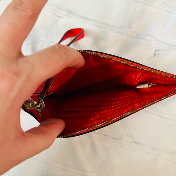 Kate Spade leather wristlet - Picture 3 of 6